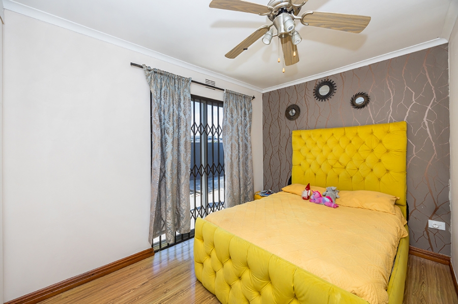 3 Bedroom Property for Sale in Table View Western Cape